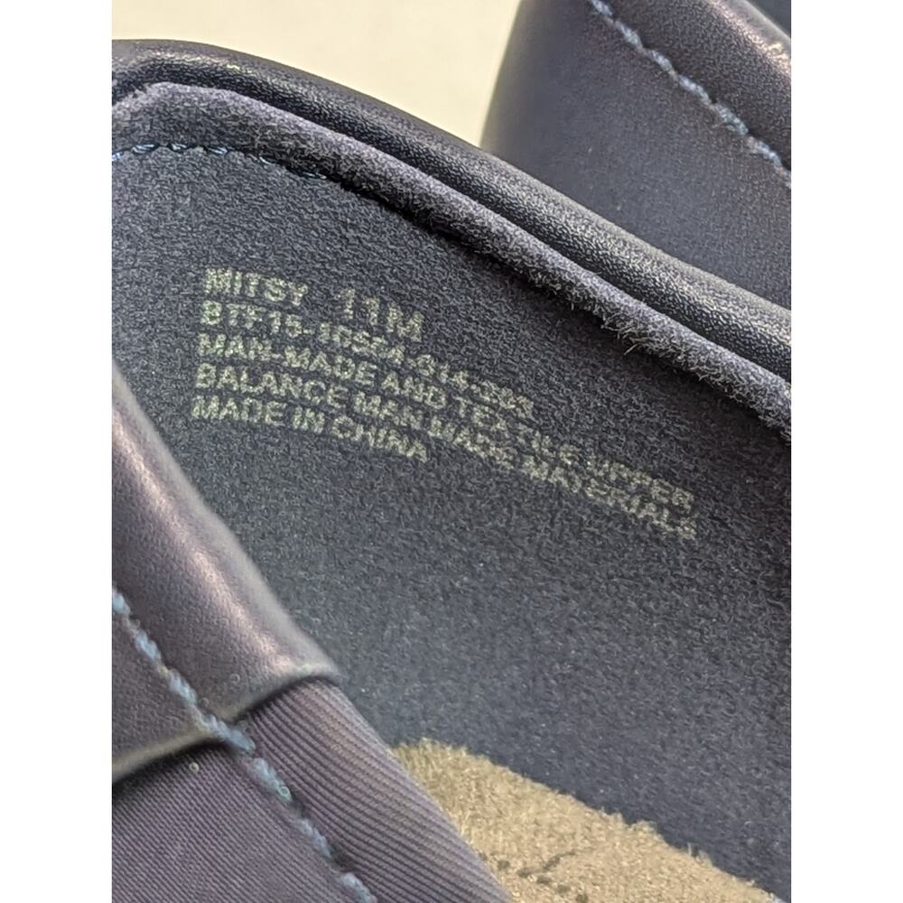 Baretraps Mitsy Navy Ballet Flats Hidden Wedge Heel Women's Sz 11M Comfort New - Picture 4 of 9